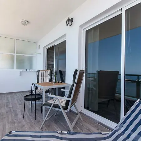 Apartment Comodoro 6 - One Bed *