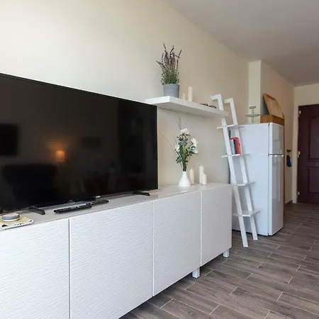 Comodoro 6 - One Bed لوس كريستيانوس